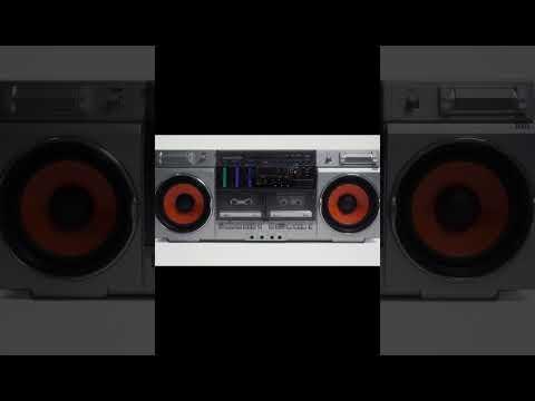 #BUMPOFCHICKEN  #BOC30th 結成30周年のメモリアルアイテムとして、「BUMP OF CHICKEN CASSETTE TAPE COLLECTION」の制作が決定しました。