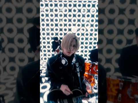 新曲「Make Me Wonder」各ストリーミング / DLサイトにて配信中🎧#Official髭男dism#OFFICIALHIGEDANDISM#MakeMeWonder